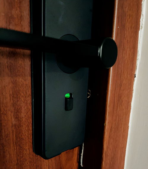 自從安裝了VOC智能門鎖X6，出門再也不怕忘記帶鑰匙了